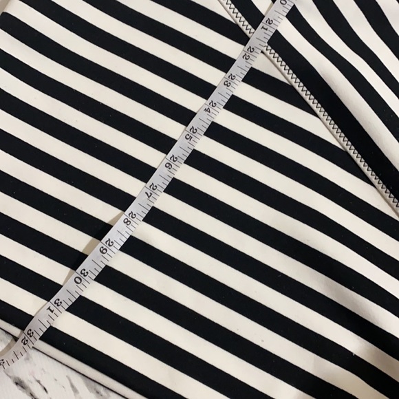 💕🌟MICHAEL KORS STRIPE ZIPPER CLOSURE DRESS🌟💕 - Picture 5 of 6